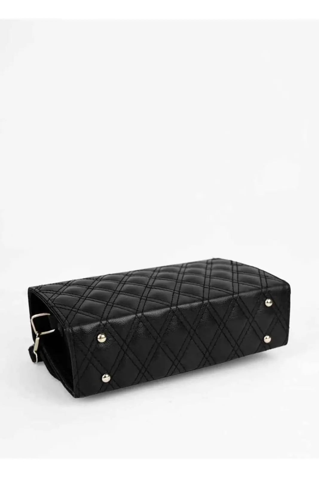 Elegant Quilted HAR-4 Black Women’s Handbag – Stylish Designer Bag by IK Royal Gallery